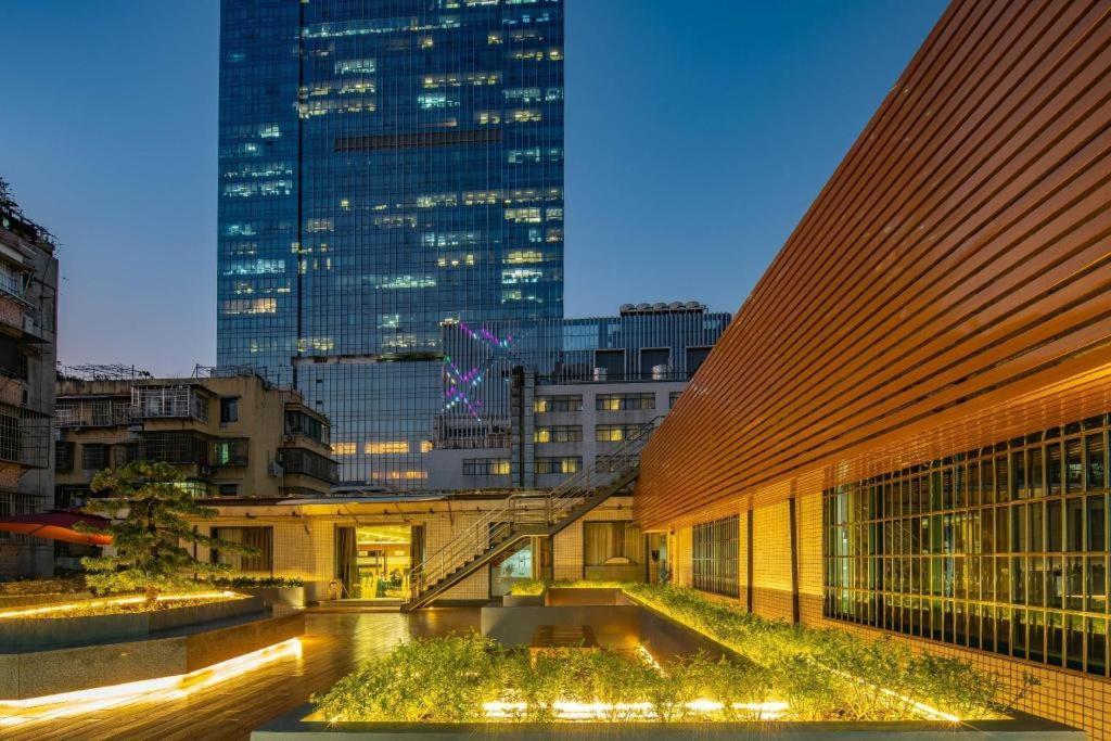 Guangzhou Seaman Hotel-Line 2 Jiangnanxi Station Exteriör bild